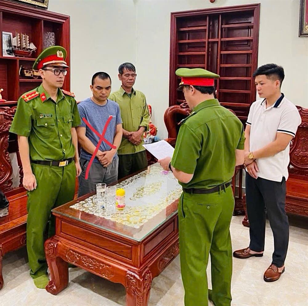 Cơ quan điều tra Cảnh sát điều tra Công an tỉnh Quảng Bình Tống đạt quyết định khởi tố, Lệnh bắt tạm giam đối với Nguyễn Như Thành (Thành viên góp vốn công ty Win Group).