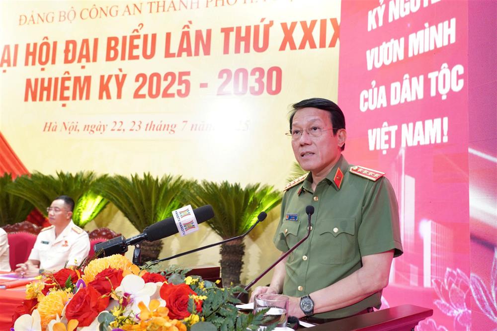 Bộ trưởng Lương Tam Quang phát biểu tại Đại hội.