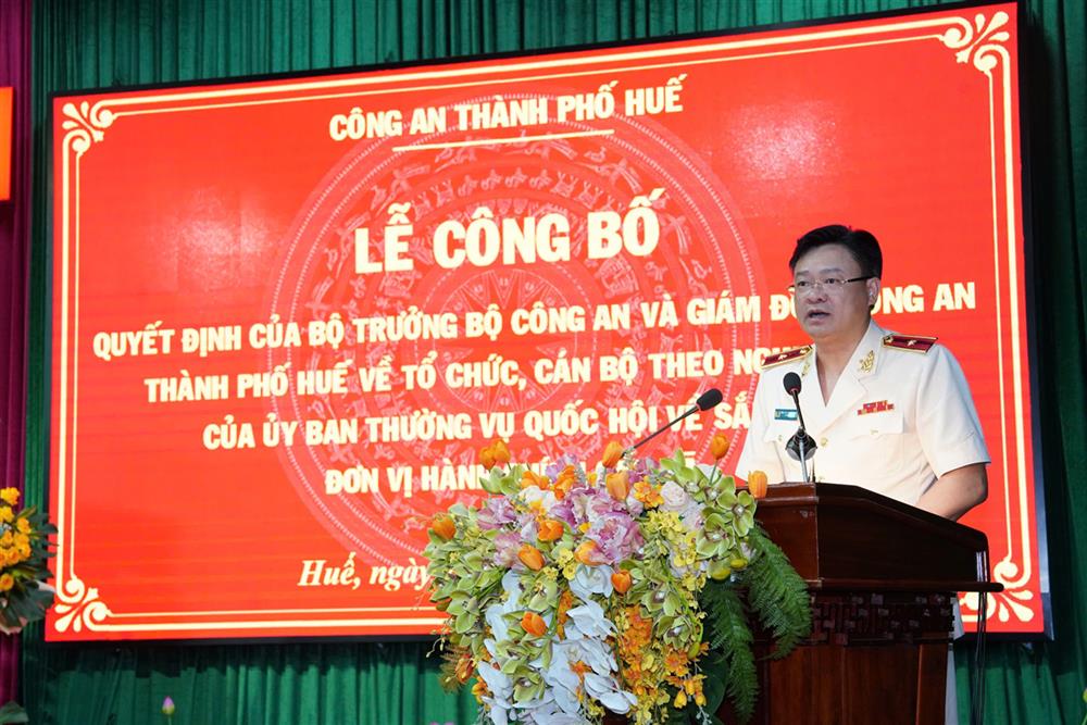 Thiếu tướng Nguyễn Thanh Tuấn, Giám đốc Công an thành phố phát biểu chỉ đạo tại buổi Lễ.