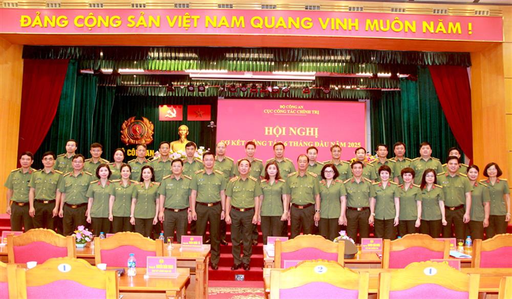 Các đại biểu dự Hội nghị.