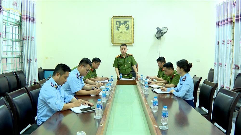 Lực lượng Công an và cán bộ, nhân viên của Cơ sở họp triển khai các nhiệm vụ công tác.