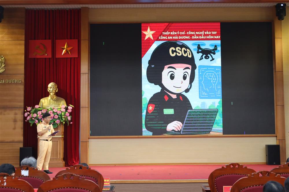 Những sản phẩm đầu tay của cán bộ, chiến sĩ là thành viên của mô hình (video, ảnh, chatbot, đồ họa...) được giới thiệu tại Hội nghị.
