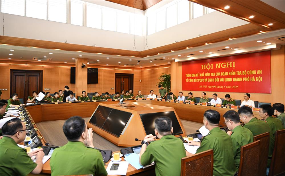 Toàn cảnh Hội nghị.