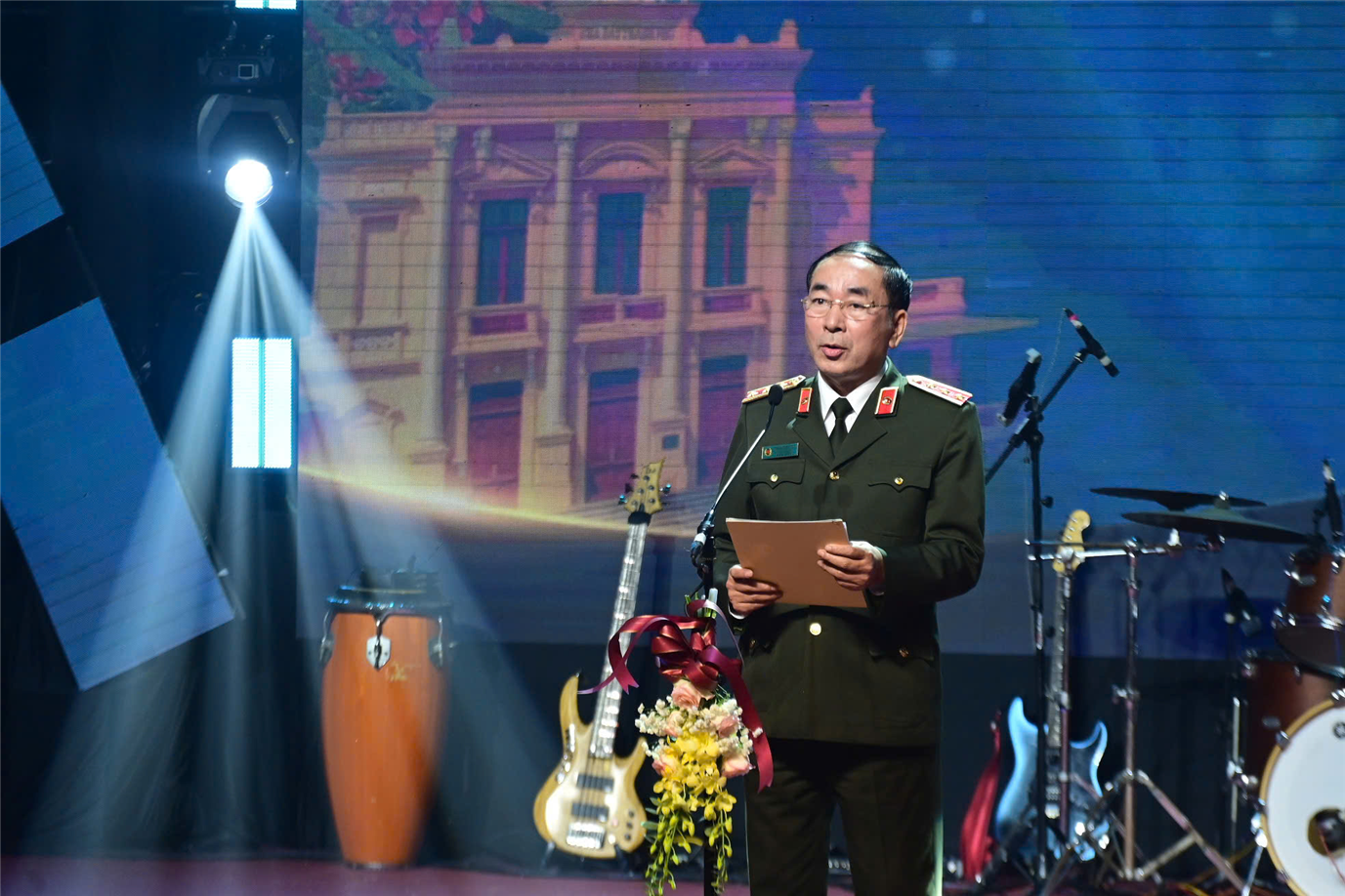 Thứ trưởng Trần Quốc Tỏ phát biểu khai mạc Hội diễn.