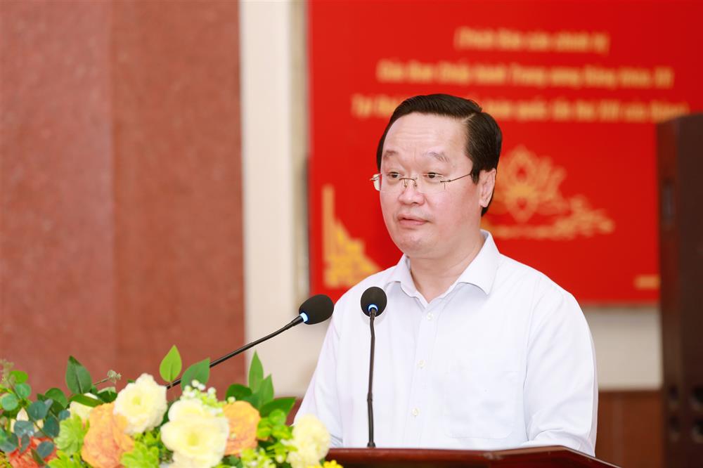 Đồng chí Nguyễn Đức Trung, Bí thư Tỉnh ủy Nghệ An phát biểu tại Hội thảo.