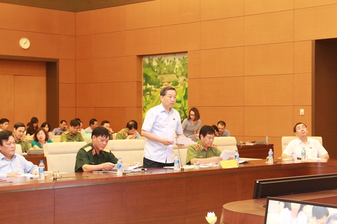 Bộ trưởng Tô Lâm phát biểu tại phiên họp.