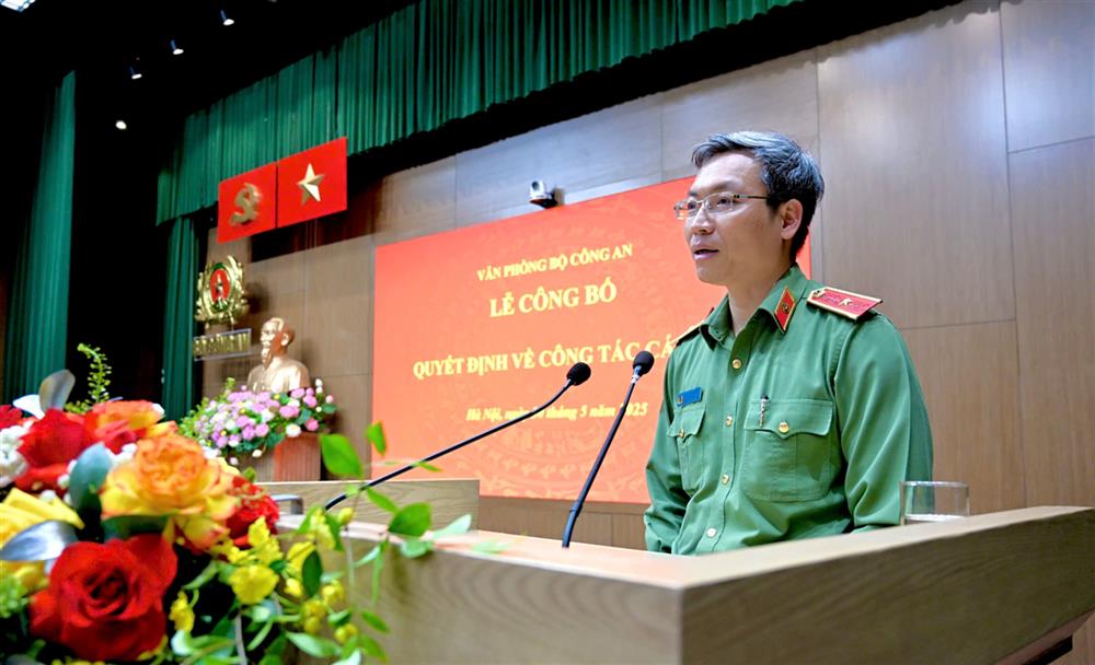 Thiếu tướng Nguyễn Quốc Toản, Chánh Văn phòng Bộ phát biểu tại buổi Lễ.