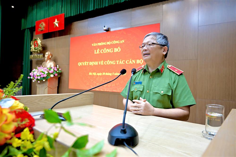 Thiếu tướng Hoàng Anh Tuyên phát biểu tại buổi Lễ.