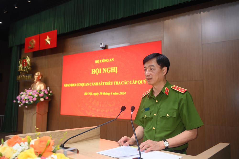 Thứ trưởng Nguyễn Duy Ngọc phát biểu khai mạc Hội nghị.