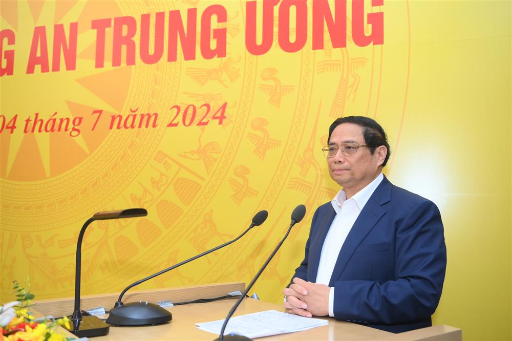 Thủ tướng Chính phủ Phạm Minh Chính phát biểu chỉ đạo tại Hội nghị.