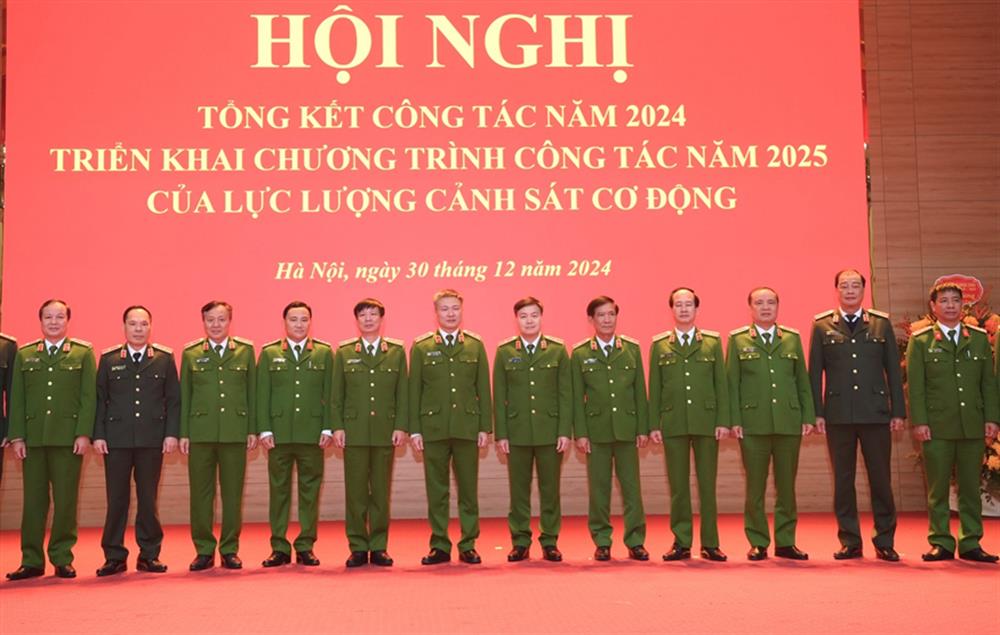 Các đại biểu tham dự Hội nghị.