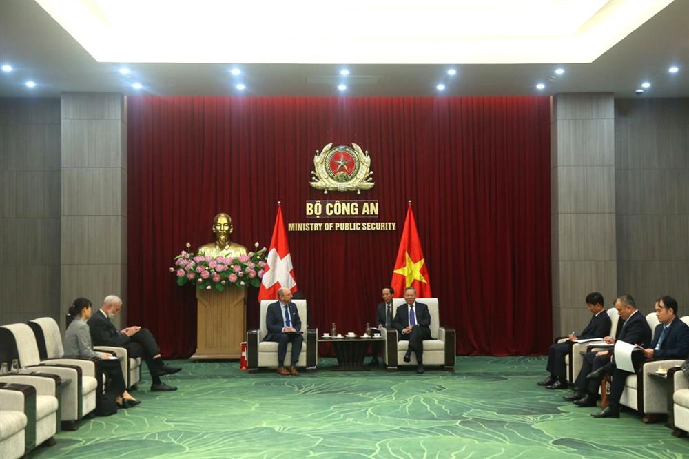 Toàn cảnh buổi tiếp.