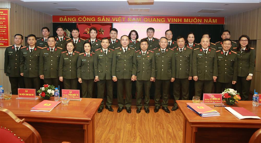 Các đại biểu dự Hội nghị.