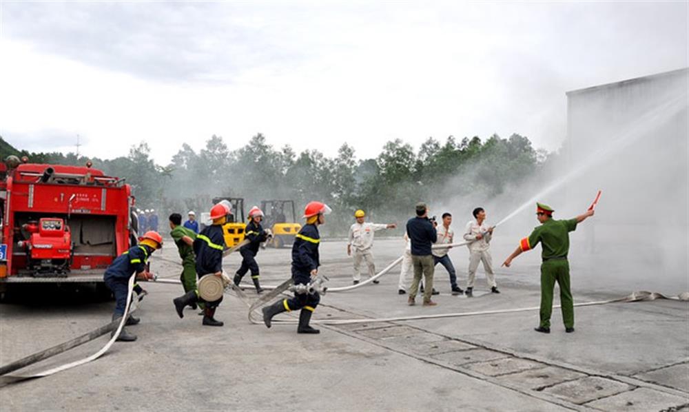 Đề xuất Nhân dân được tham gia ý kiến về phương án bảo đảm an toàn PCCC tại nơi cư trú, nơi làm việc.